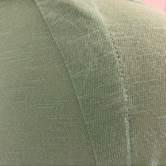 Left of center green top size XS - Picture 5 of 8